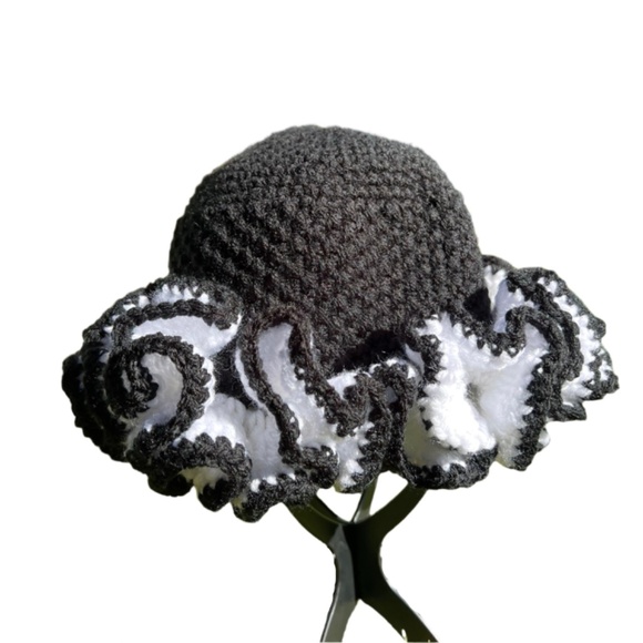 African Handmade Black & White Ruffle Hat - Picture 7 of 7